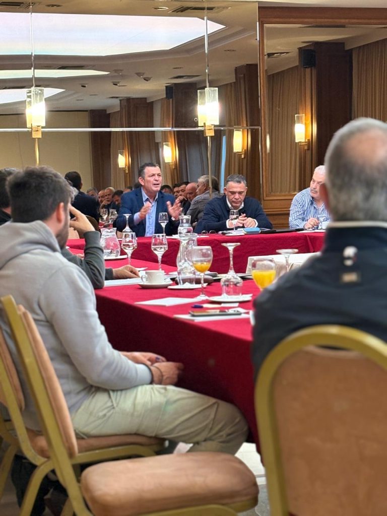 Διάλογο με τους αγρότες για την ΚΑΠ πραγματοποίησε ο Χρ. Μπουκώρος