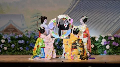 Απάτη 20 εκατ. στο Έβερεστ: Δηλητηρίαζαν ορειβάτες για να δικαιολογούν αεροδιακομιδές