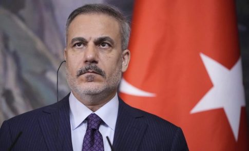 Live: Οι Φρουροί της Επανάστασης έκλεισαν και πάλι τα Στενά του Ορμούζ καθώς οι ΗΠΑ αρνούνται να τερματίσουν τον αποκλεισμό των λιμανιών του Ιράν