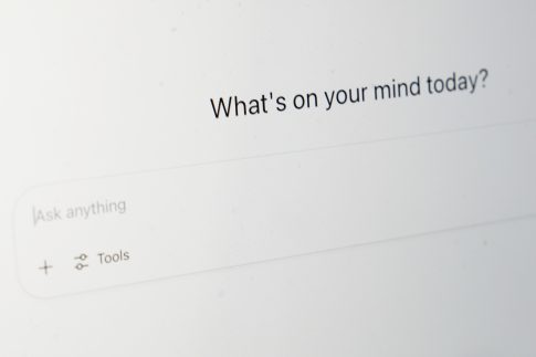 Το ΔΙΠΑΕ και το ΕΚΕΤΑ εμβαθύνουν τη σύμπραξή τους με στόχο την ενίσχυση της καινοτομικής επιχειρηματικότητας