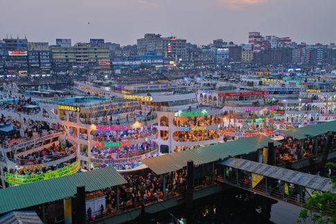 Κιότο: Οι γκέισες υποδέχονται την άνοιξη με το Miyako Odori