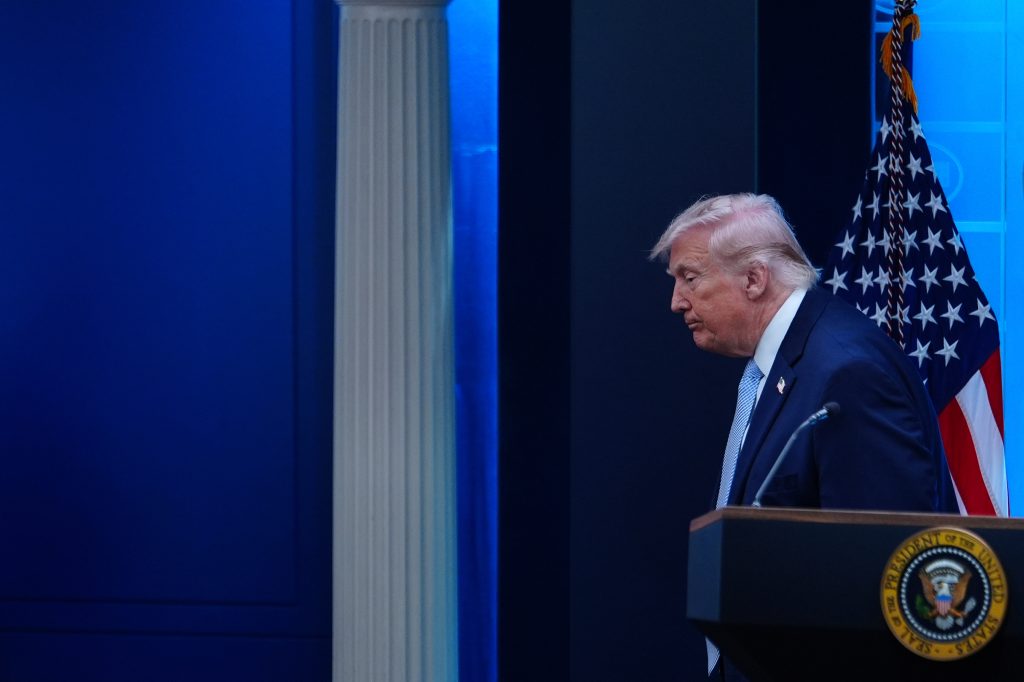 Το παρασκήνιο της έντασης του Τραμπ με τον Ρούτε για το ΝΑΤΟ: Οι «αχάριστοι» Ευρωπαίοι και η επόμενη μέρα στην Ουκρανία