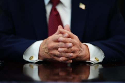 Συμφωνία για τα ορυκτά υπέγραψαν ΗΠΑ και Ουκρανία – Δημιουργείται ταμείο επενδύσεων για την ανοικοδόμηση