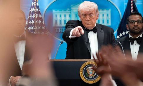 ΔΗΜΗΤΡΗΣ ΜΗΤΡΟΠΑΝΟΣ-17 Απριλίου 2012<br>ΝΙΚΟΣ ΠΑΠΑΖΟΓΛΟΥ-17 Απριλίου 2011