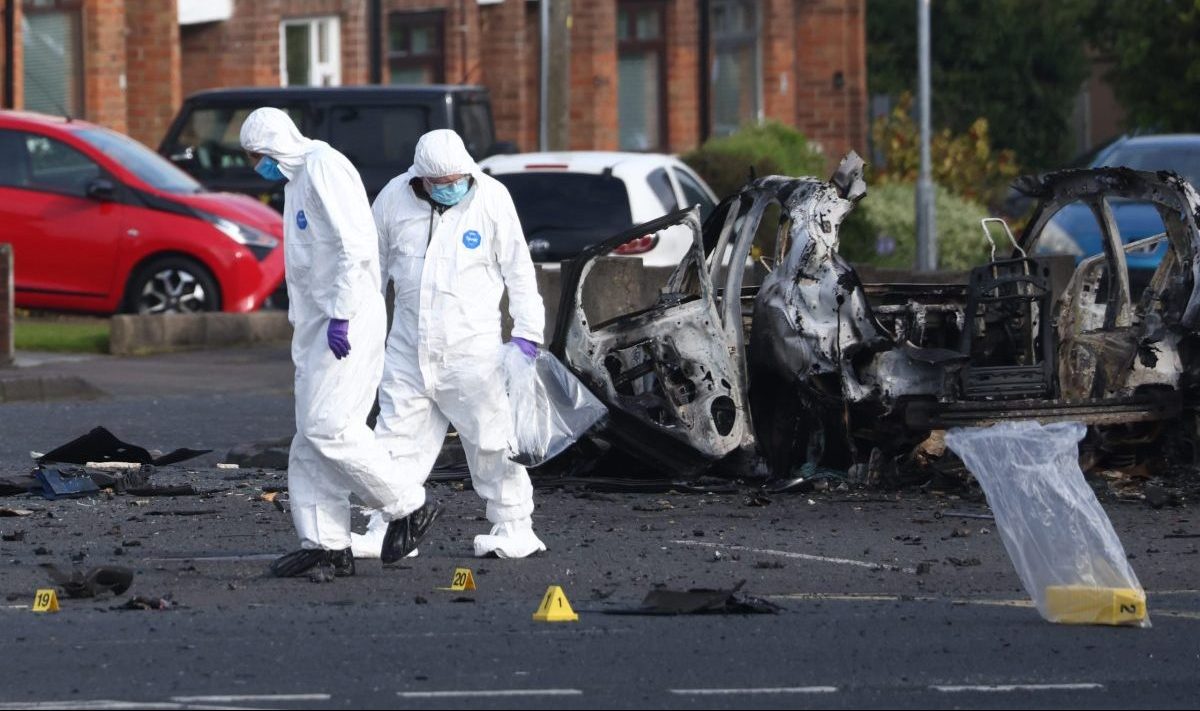 Έκρηξη αυτοκινήτου στο Μπέλφαστ: Για δράση «του νέου IRA» μιλούν οι Αρχές