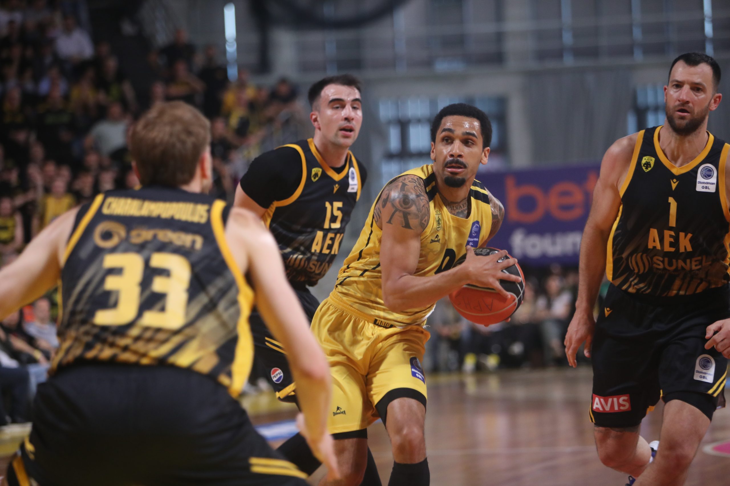 GBL: Με τρομερό Μήτρου-Λονγκ ο Άρης πήρε το ντέρμπι με την ΑΕΚ, νίκη «χρυσάφι» για Πανιώνιο, το Περιστέρι υπέταξε τον «μαχητικό» Κολοσσό