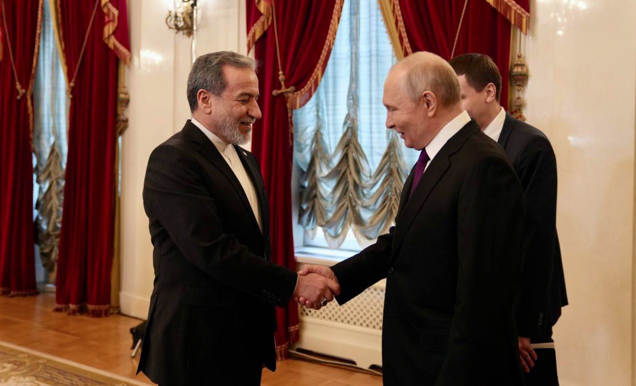 Αραγτσί: Η Τεχεράνη χαιρετίζει τη στήριξη της Ρωσίας στη διπλωματική προσπάθεια αποκλιμάκωσης