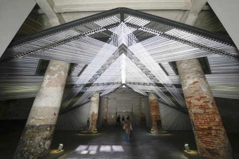 Το τελευταίο σύμβολο <br> της μετεμφυλιακής Ελλάδας