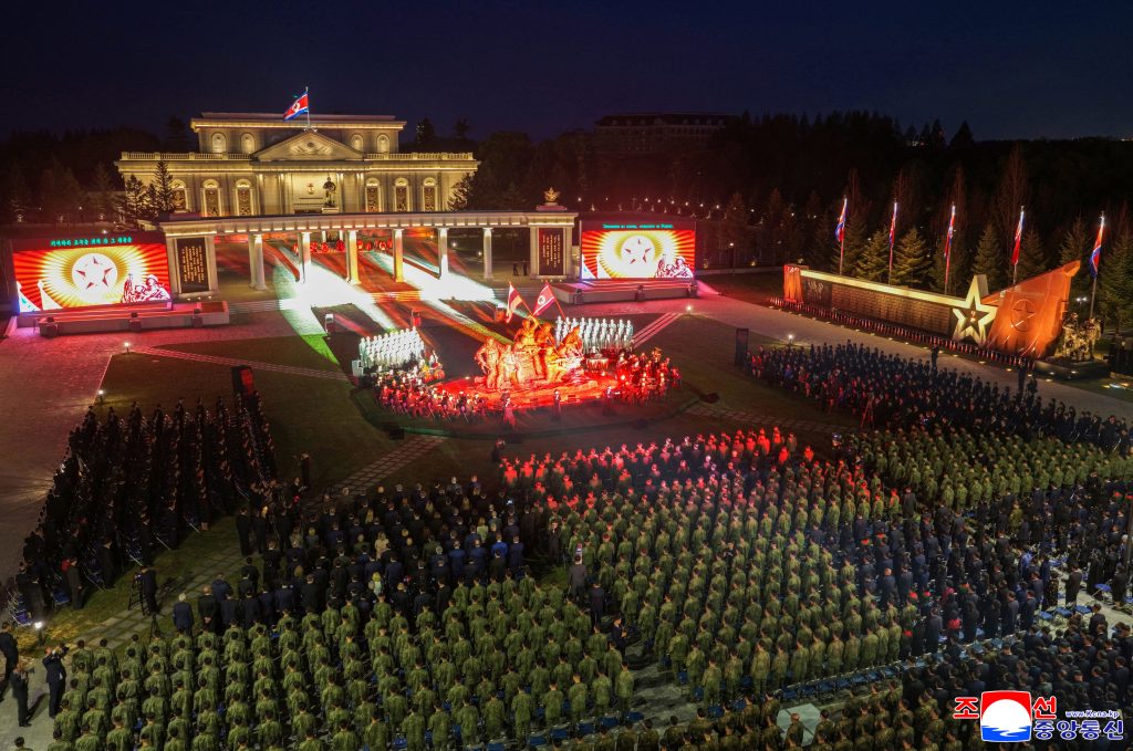 Η Βόρεια Κορέα εγκαινίασε μουσείο για τους πεσόντες στρατιώτες στον πόλεμο Ρωσίας – Ουκρανίας