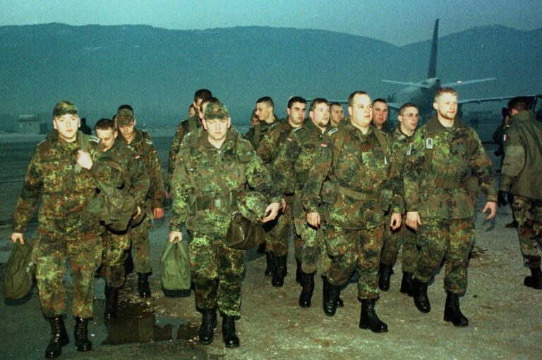 Γερμανία: Αύξηση στις αιτήσεις αντιρρησιών συνείδησης μετά το νέο νόμο για τη θητεία