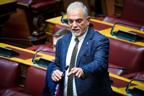 Live: Ένας ολόκληρος πολιτισμός θα πεθάνει απόψε, απειλεί ο Τραμπ – Οι ΗΠΑ έπληξαν στρατιωτικούς στόχους στο νησί Χαργκ