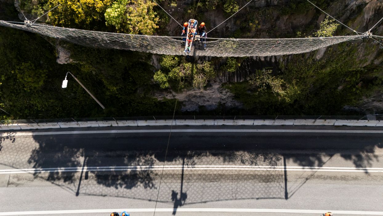 Άσκηση διάσωσης στην κοιλάδα των Τεμπών από την Αυτοκινητόδρομος Αιγαίου και την ΕΜΑΚ