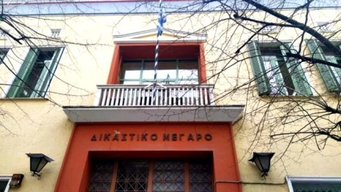 Σέρρες: Χιονίζει από το μεσημέρι στον Λαϊλιά