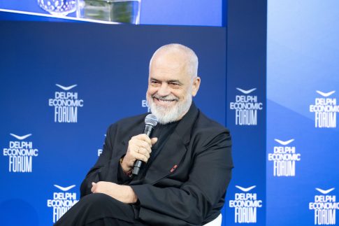 Έρχεται το νέο πλαίσιο για τη ρύθμιση των ληξιπρόθεσμων οφειλών σε εφορίες και τράπεζες