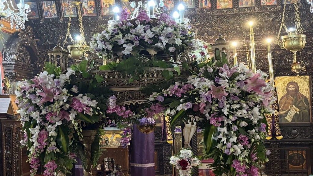 Πανδαισία χρωμάτων στους Επιταφίους της Ρόδου