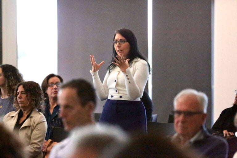 Ζητήματα πολιτιστικής ταυτότητας, πολυπολιτισμικότητας και διασποράς στο Φεστιβάλ Ελληνοαυστραλών Συγγραφέων