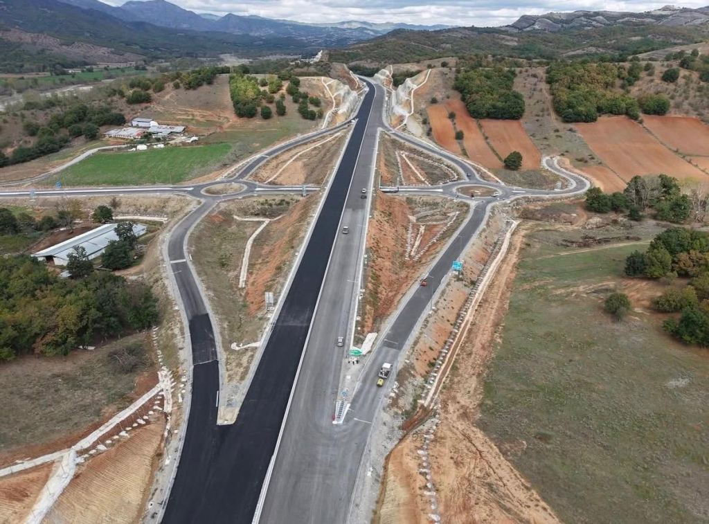 Χρίστος Δήμας: Στο 95% η πρόοδος του Ε65 – Τον Ιούνιο παραδίδεται το βόρειο τμήμα