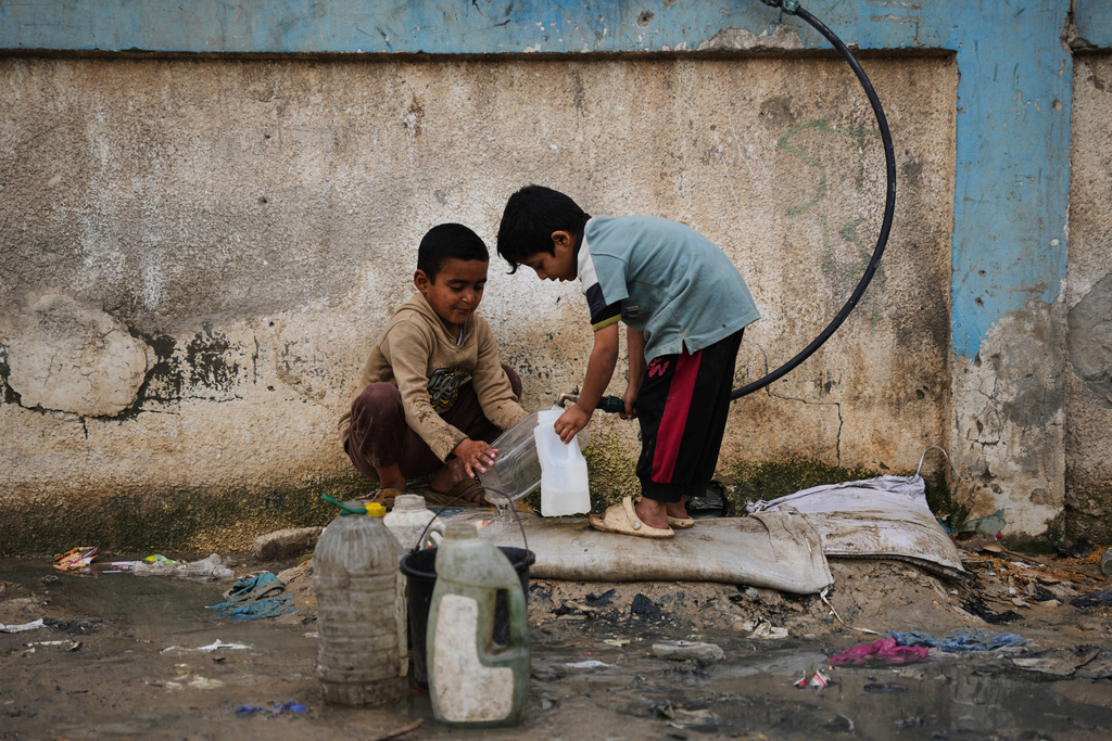 Γάζα: Το νερό «όπλο» του Ισραήλ για την «τιμωρία» των Παλαιστινίων – Τι καταγγέλλουν οι Γιατροί Χωρίς Σύνορα