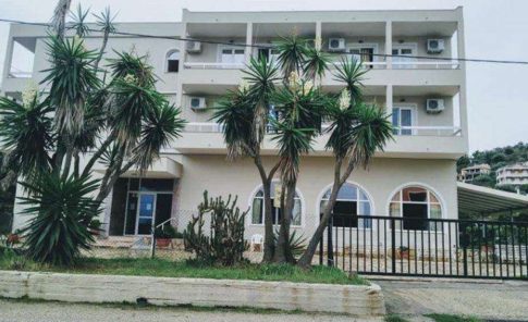 Κέρκυρα: Σεβασμό στους επισκέπτες, τα έθιμα και τις τελετές ζητά ο Δήμαρχος από τους επαγγελματίες