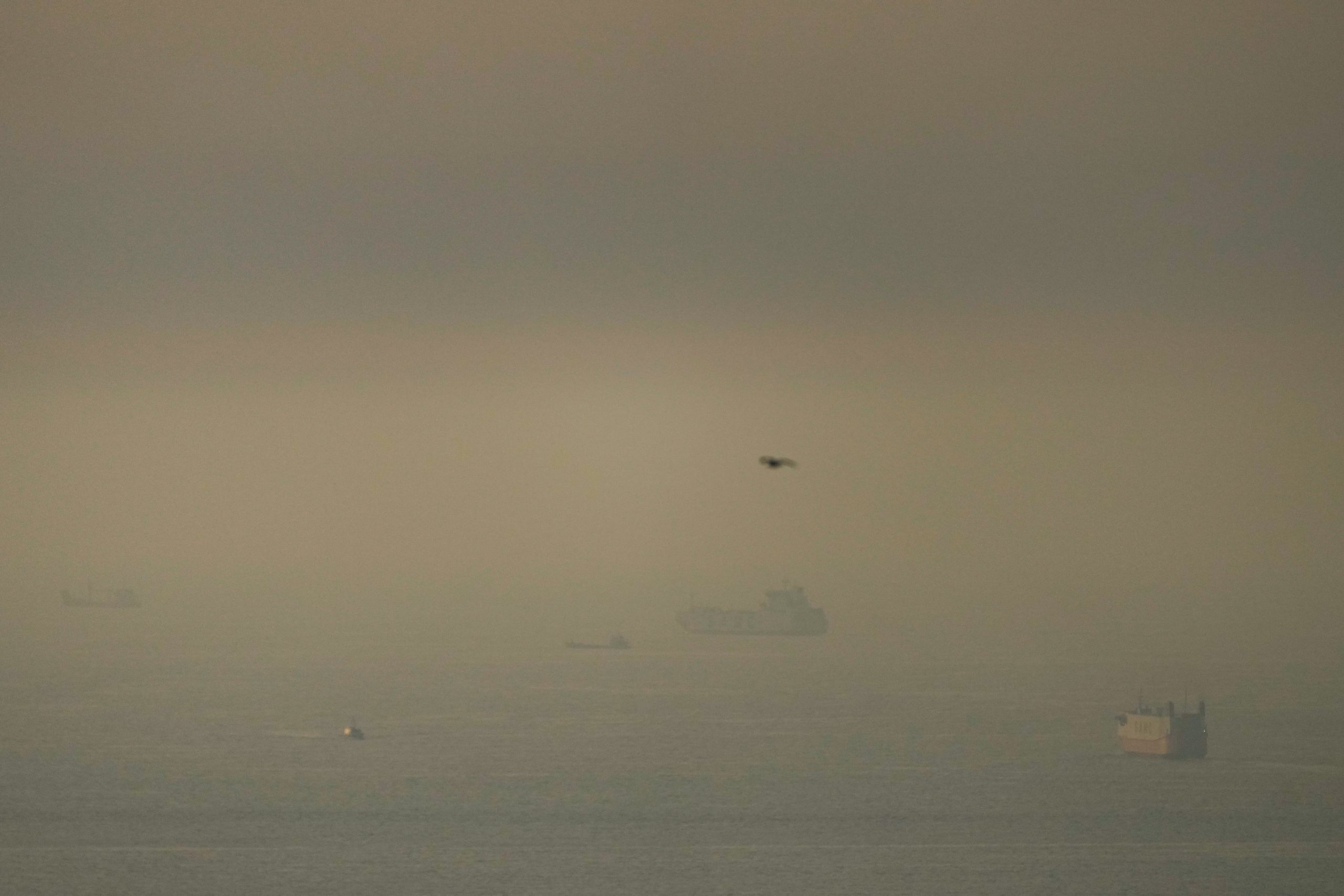 Live: Ο ναυτικός αποκλεισμός του Ιράν θα συνεχιστεί μέχρι να υπάρξει συμφωνία διαμηνύει ο Τραμπ – Θα κλείσουμε ξανά τα Στενά του Ορμούζ, απειλεί η Τεχεράνη