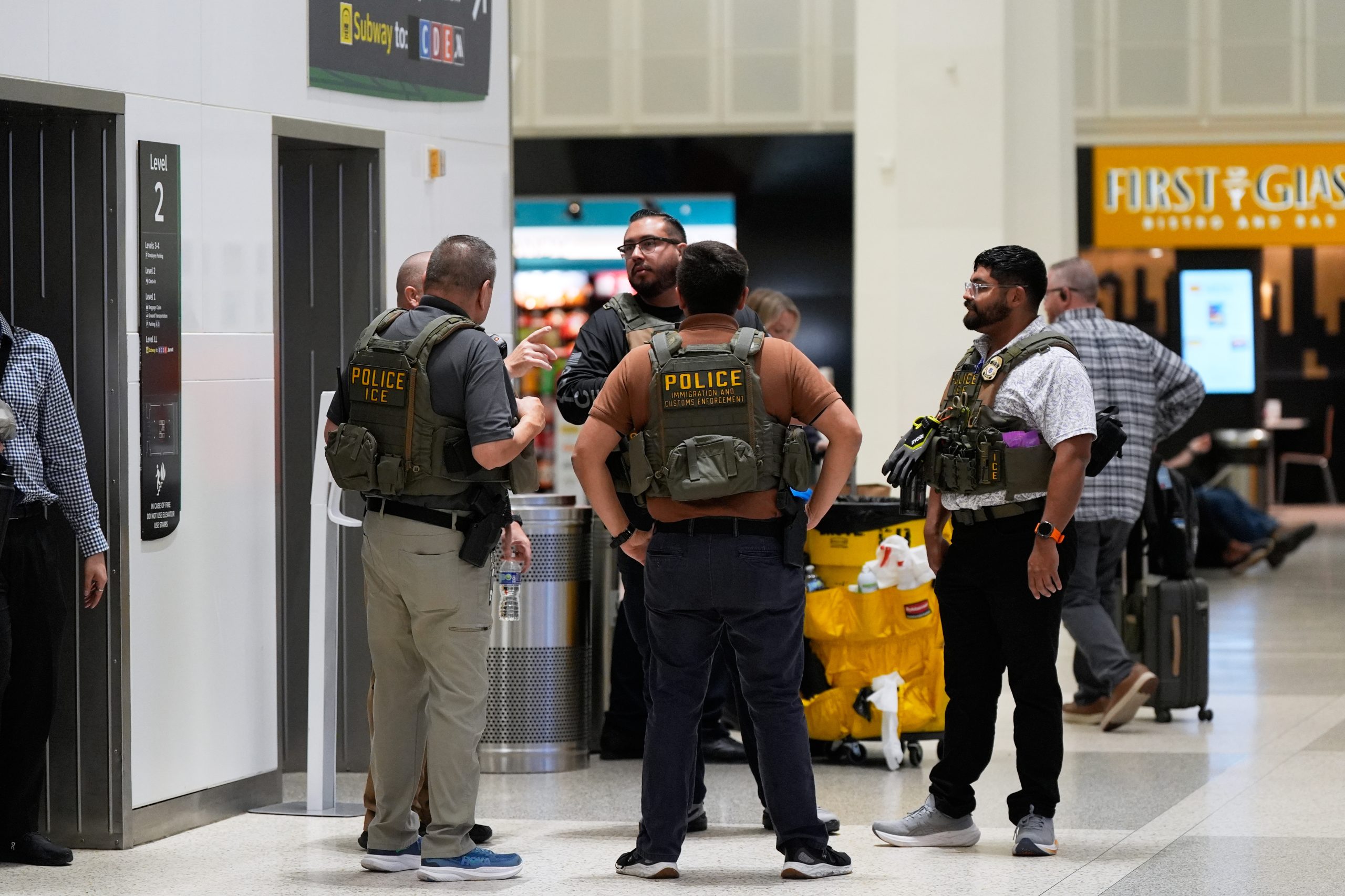 ΗΠΑ: Ο διευθυντής της ICE αποχωρεί από τη θέση του