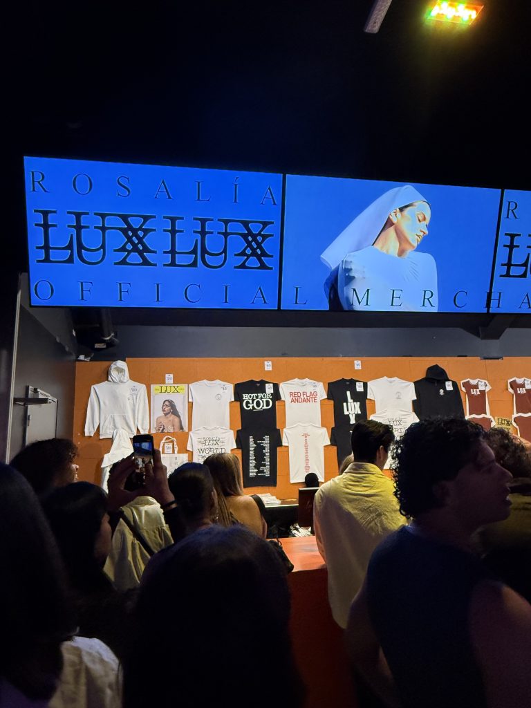 Ποια διάσημη Ελληνίδα τραγουδίστρια ζήτησε το λογαριασμό στη Rosalia;