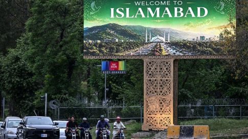 Γάζα: Δεκαεπτά χώρες, ανάμεσά τους <strong>η Σαουδική Αραβία, το Κατάρ και η Αίγυπτος</strong>, καλούν τη Χαμάς να παραδώσει τα όπλα