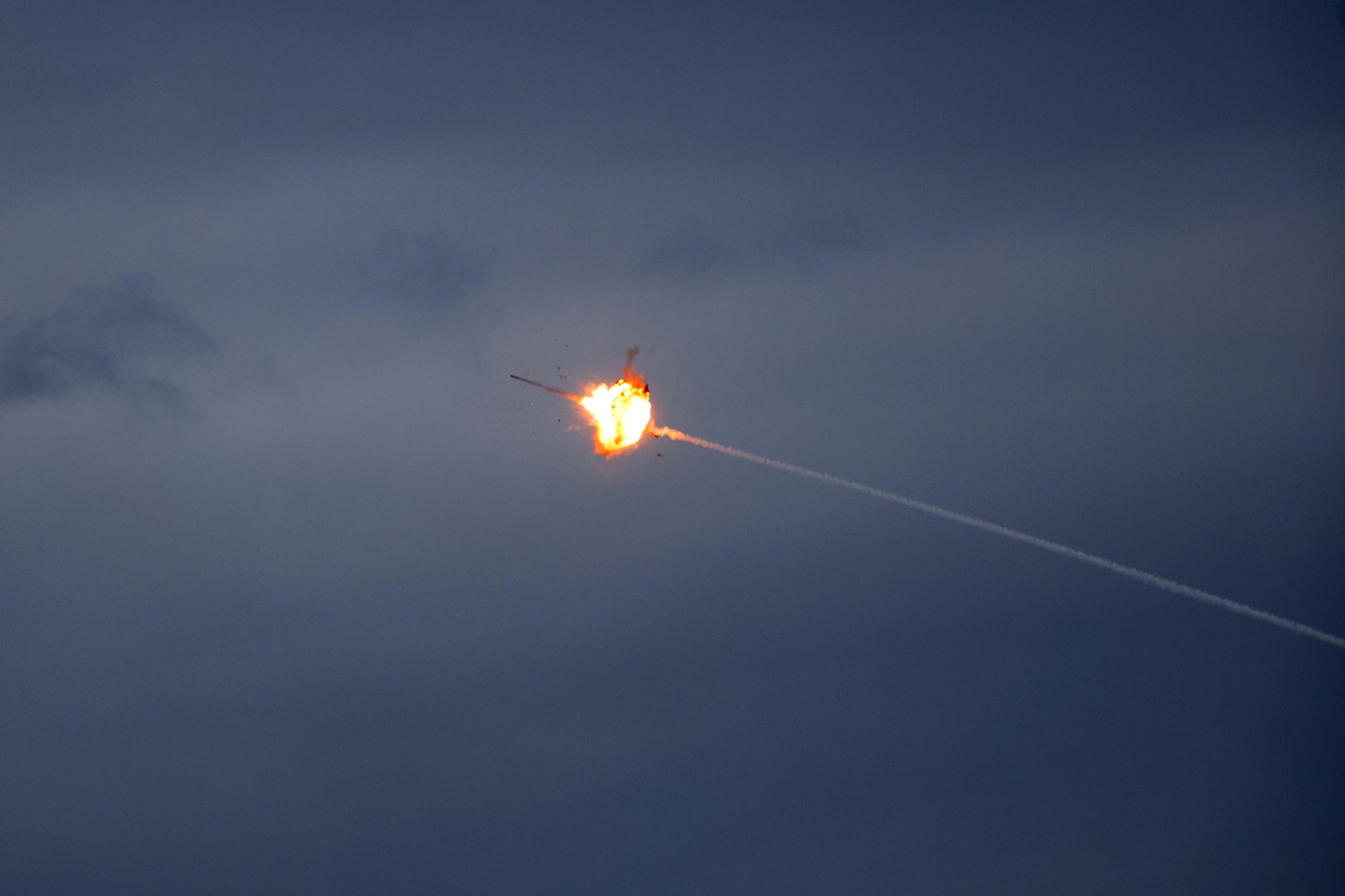 Live: Τη μεγαλύτερη ομοβροντία πυραύλων κατά του Ισραήλ εξαπέλυσε το Ιράν – ΗΠΑ και Τεχεράνη συζητούν κατάπαυση του πυρός, μετέδωσε το Axios