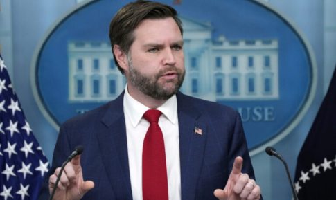 Ουκρανία: Η υπηρεσία καταπολέμησης της διαφθοράς κατηγορεί βουλευτές για δωροδοκίες <strong>και επιχειρεί εφόδους σε κυβερνητικά γραφεία</strong>