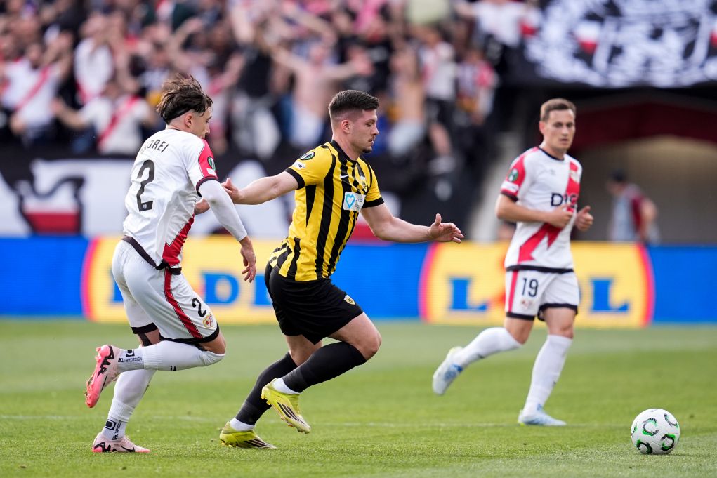 Conference League: «Σταύρωση» 3-0 για την ΑΕΚ στη Μαδρίτη που ελπίζει πλέον σε «Ανάσταση» στη ρεβάνς με τη Ράγιο Βαγιεκάνο στην Αθήνα