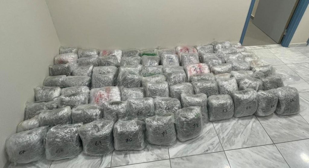 Καστοριά: Ανθρωποκυνηγητό για τη σύλληψη 43χρονου που μετέφερε 76 κιλά κάνναβης