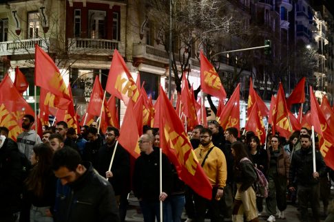 Μητσοτάκης στο CNN: Η διεθνής κοινότητα δεν θα δεχτεί διόδια στα Στενά του Ορμούζ – Αντιπαραγωγικές οι επιθέσεις στον Λίβανο