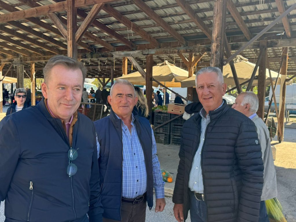 Επίσκεψη Β. Κόκκαλη στην Ελασσόνα – Κυρίαρχα ζητήματα η ακρίβεια και τα προβλήματα στην κτηνοτροφία