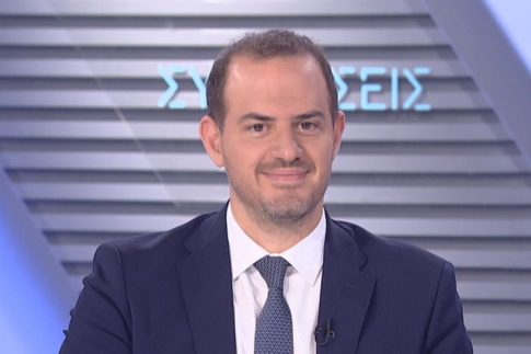 Πιερρακάκης από Φόρουμ Δελφών: Δεν επίκειται νέο πακέτο μέτρων – Ντομπρόβσκις: «Όχι» στη ρήτρα διαφυγής