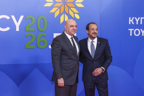 Τραγωδία στη Λάρισα: Εντοπίστηκαν νεκρές μητέρα και κόρη στο σπίτι τους