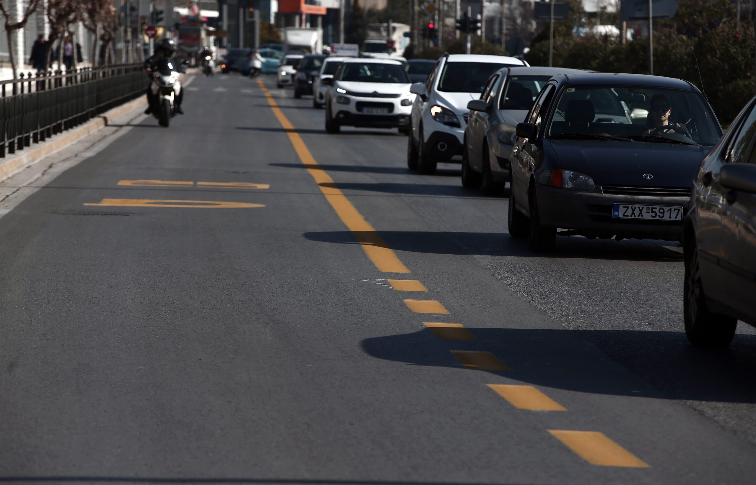 Τι ισχύει πραγματικά για τις μηχανές στις λεωφορειολωρίδες