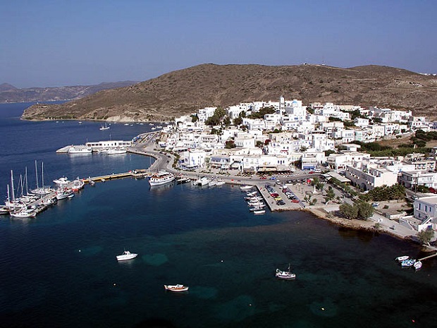 Αδυναμία προσέγγισης πλοίων στο λιμάνι της Μήλου