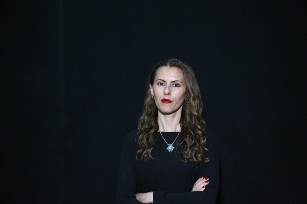 Η βραβευμένη Βρετανίδα συγγραφέας Νατάσα Μπράουν στο Μέγαρο Μουσικής Θεσσαλονίκης