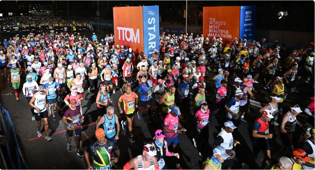 Δύο άνδρες πιάστηκαν να αγωνίζονται στην κατηγορία γυναικών του διάσημου μαραθωνίου της Νότιας Αφρικής