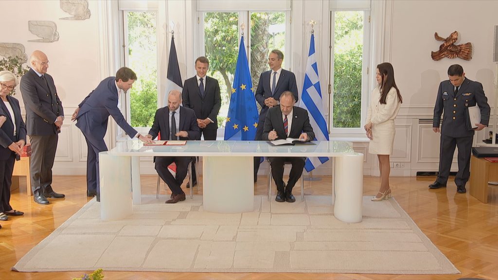Live – Μητσοτάκης: Αξίωμα το «Ελλάς – Γαλλία, Συμμαχία», «στηριχτείτε πάνω μας» απάντησε ο Γάλλος πρόεδρος – Υπογραφή των εννέα συμφωνιών