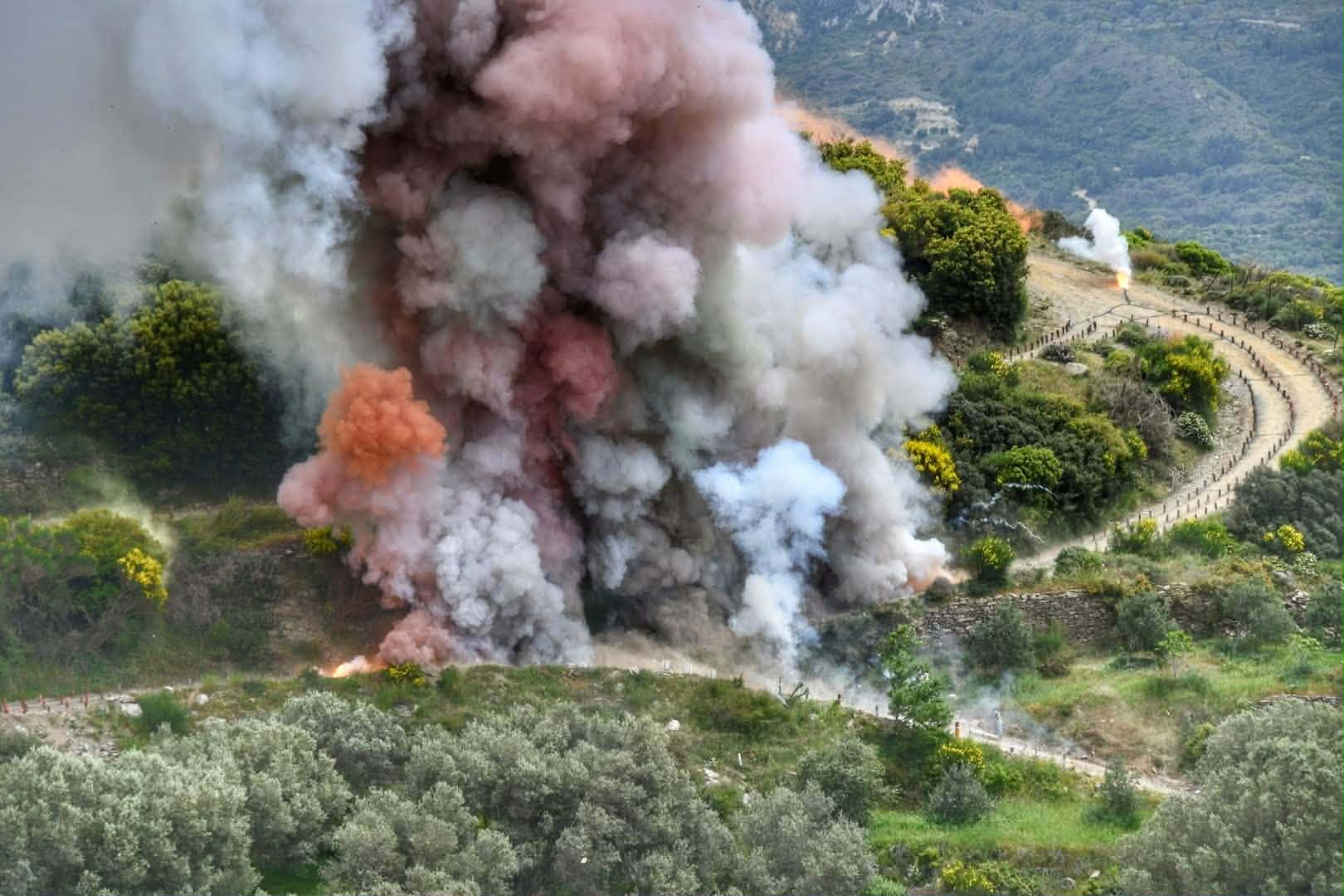 Το εντυπωσιακό έθιμο των οβίδων στον Μαραθόκαμπο Σάμου