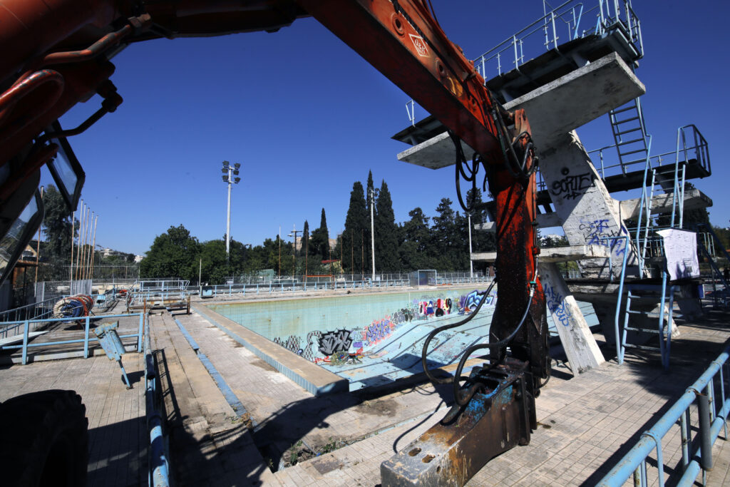 Ιστορική μέρα για την Ελληνική Ολυμπιακή Επιτροπή: Άρχισαν τα έργα ανακατασκευής του Ολυμπιακού Κολυμβητηρίου