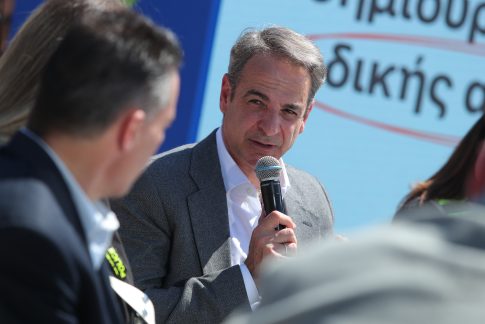 Λέσβος: Εντυπωσιακές εικόνες από άσκηση ετοιμότητας της πυροσβεστικής σε εγκαταλειμμένο εργοστάσιο