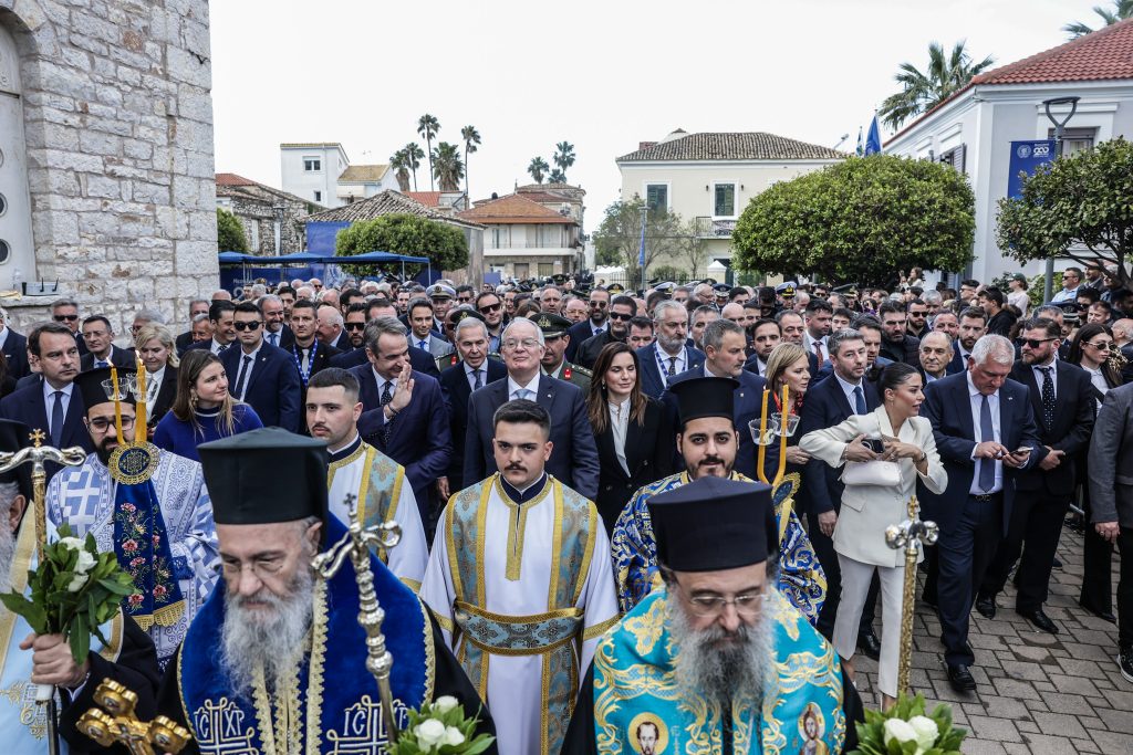 Μητσοτάκης στις εκδηλώσεις για τα 200 χρόνια από την Έξοδο: Το Μεσολόγγι μάς υπενθυμίζει ότι Ελευθερία και Δημοκρατία δεν είναι ποτέ δεδομένες