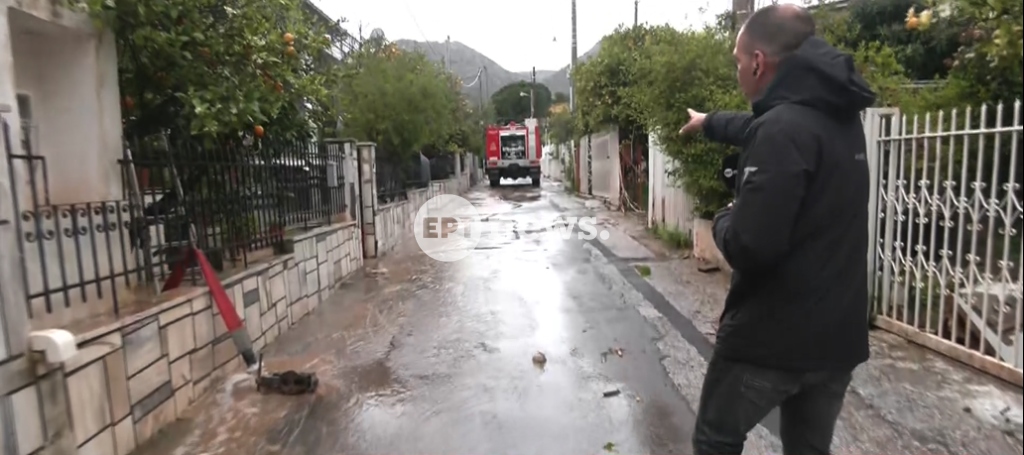 Αυτόπτης μάρτυρας στο ΕΡΤnews για τραγωδία στη Νέα Μάκρη: «Τον βγάλαμε κάτω από το αμάξι – Θα κλάψουμε και άλλους» – Εικόνες καταστροφής από το σημείο