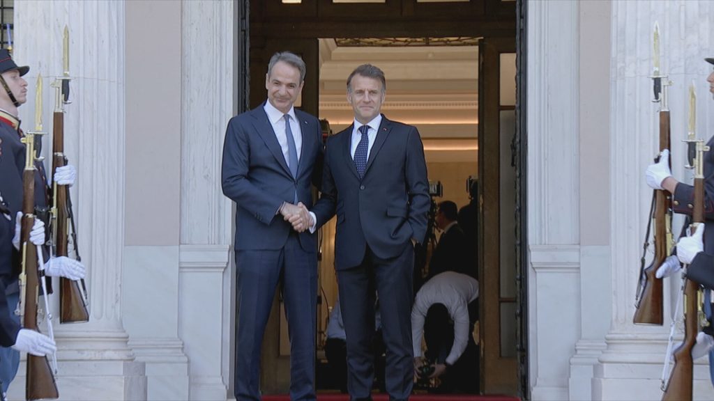 Live: Συνάντηση Μητσοτάκη – Μακρόν στο Μαξίμου και υπογραφή στρατηγικής συμφωνίας
