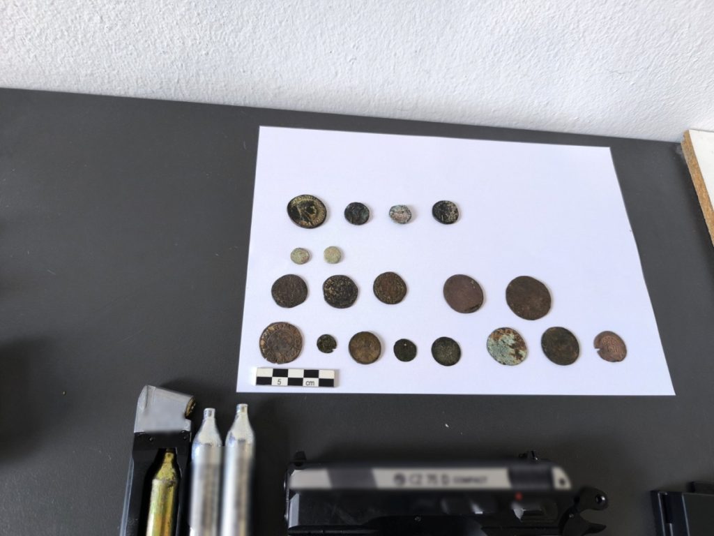 Σύλληψη ατόμου στα Κύθηρα για κατοχή και διάθεση προς πώληση αρχαιοτήτων