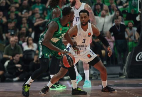 Πένθος στο παγκόσμιο μπάσκετ: «Έφυγε» ο βραζιλιάνος άσος Οσκαρ Σμιντ – Δείτε highlights από τον αγώνα Ελλάδα-Βραζιλία στο Μουντομπάσκετ 1986 (video)