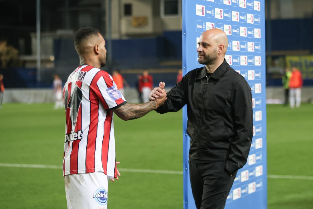 Πανσερραϊκός: Ο Βραζιλιάνος Τεϊχέιρα οδηγεί τα «λιοντάρια» στη σωτηρία