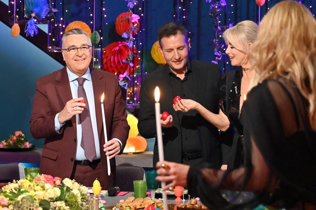 ΕΡΤ1: Ανάσταση με την όμορφη #Παρέα του Γιώργου Κουβαρά – Μ. Σάββατο 11.04.2026, στις 23:00